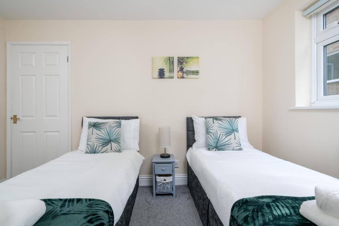 Redhill Surrey 2 Bedroom Pet Friendly Apartment By Sublime Stays Kültér fotó