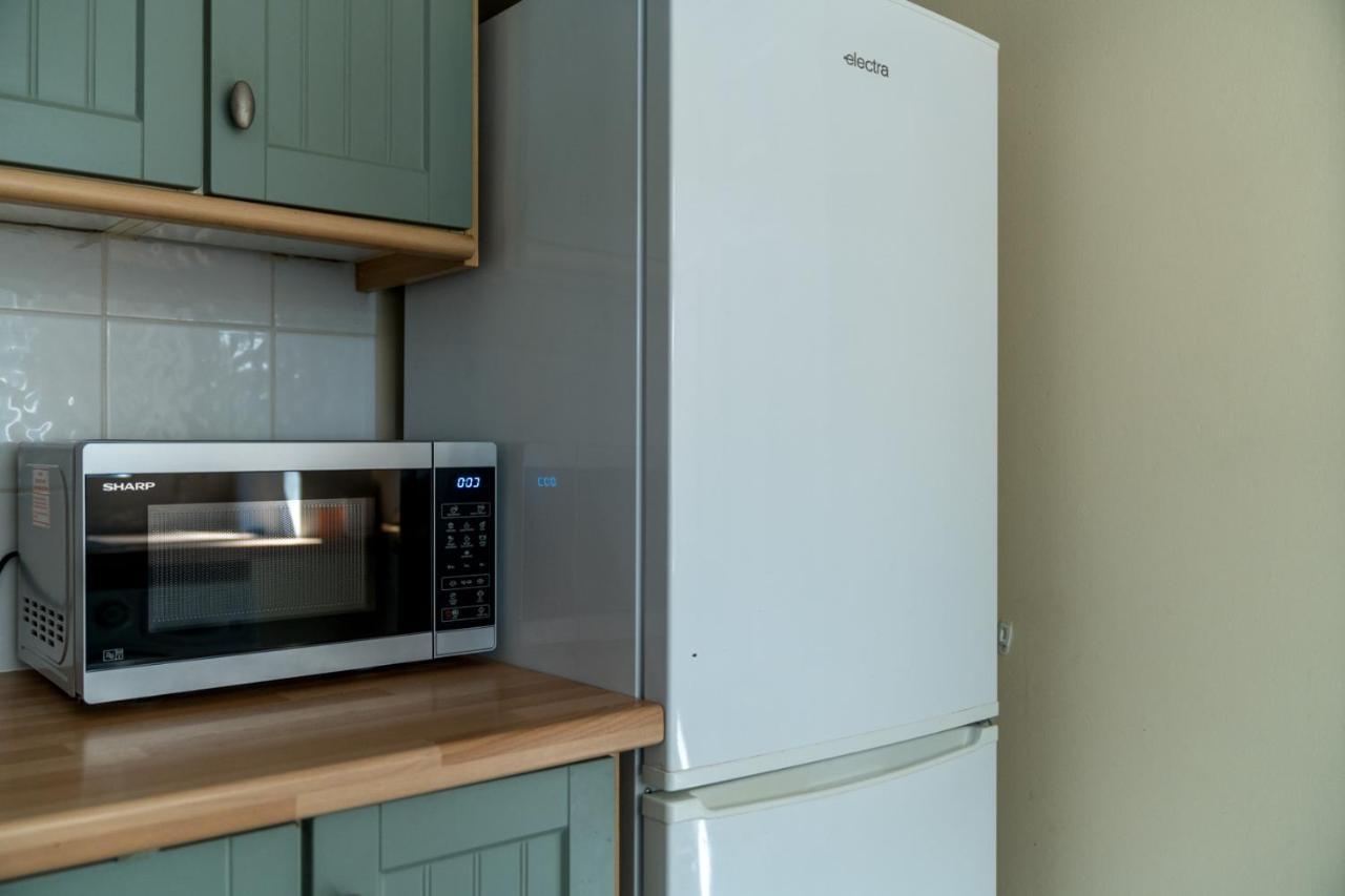 Redhill Surrey 2 Bedroom Pet Friendly Apartment By Sublime Stays Kültér fotó